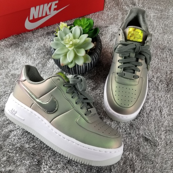 Nike Shoes - Nike Air Force 1 Premium LX